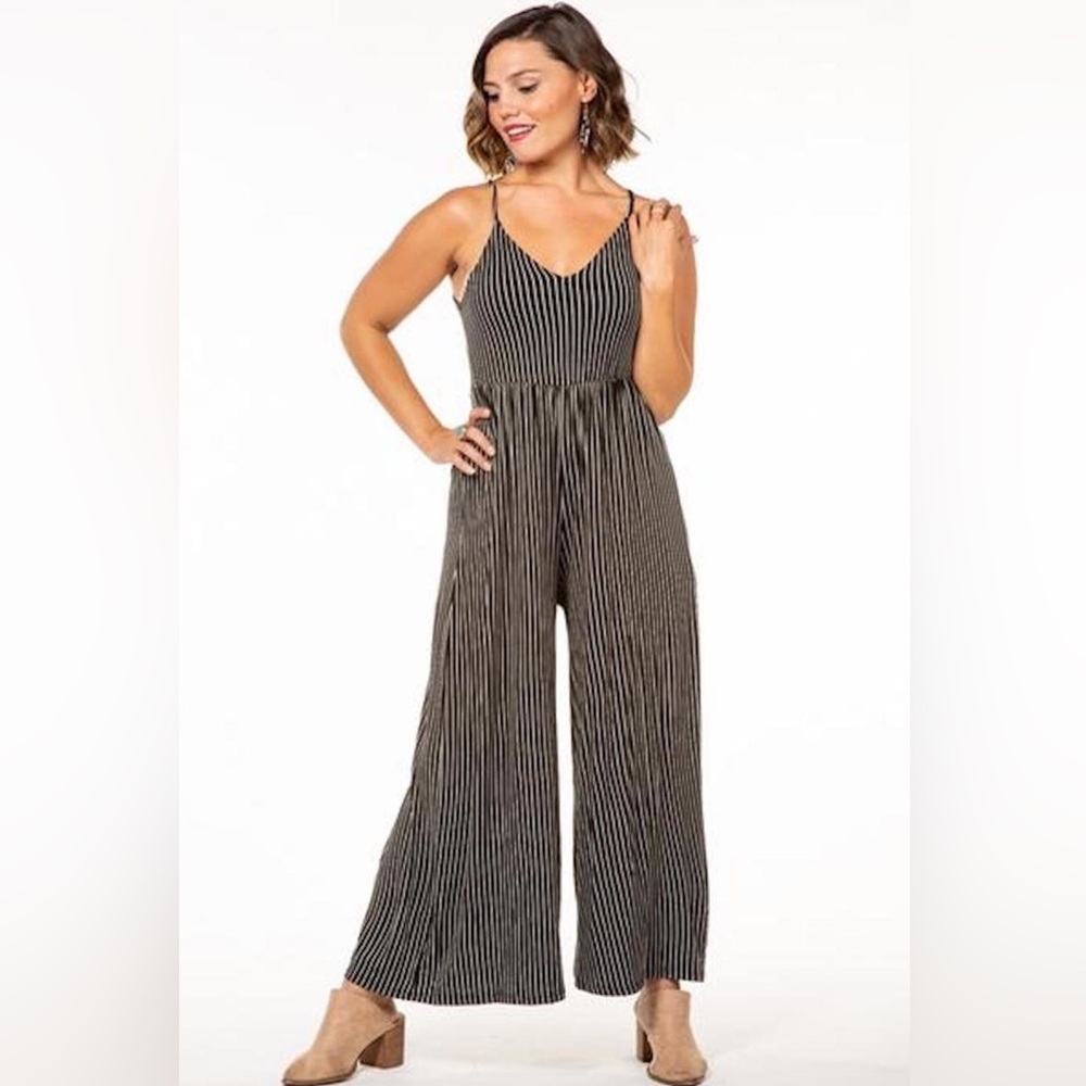 Millibon grey and white striped v-neck jumpsuit, wide leg adjustable straps